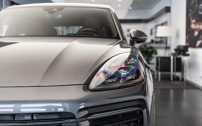 Porsche Cayenne cena 399000 przebieg: 67562, rok produkcji 2020 z Sępopol małe 277